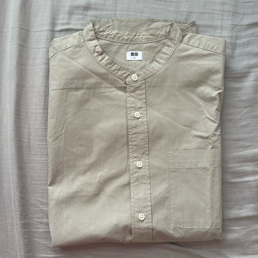 Short Sleeve Mandarin Collar Button Down